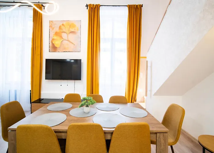Yellow Sunset Apartamento Budapest