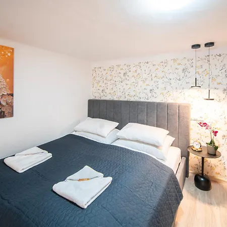 Yellow Sunset Budapest