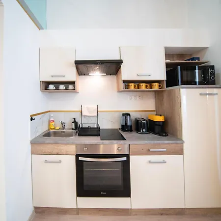 Yellow Sunset Apartman