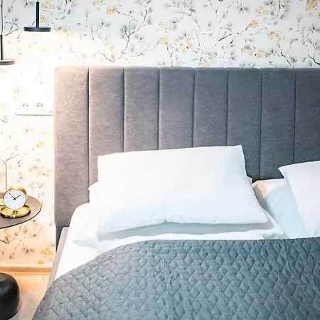 Yellow Sunset Apartman